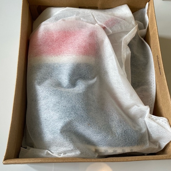 NIB BORGAMES Blue Welly Boots With Super Bear Toddler 6 - Picture 8 of 9